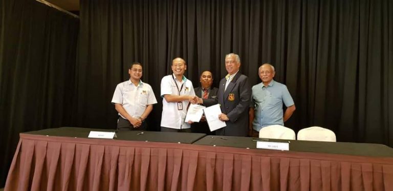 Signing Ceromony – MCOBA & Kumpulan Semesta Sdn Bhd